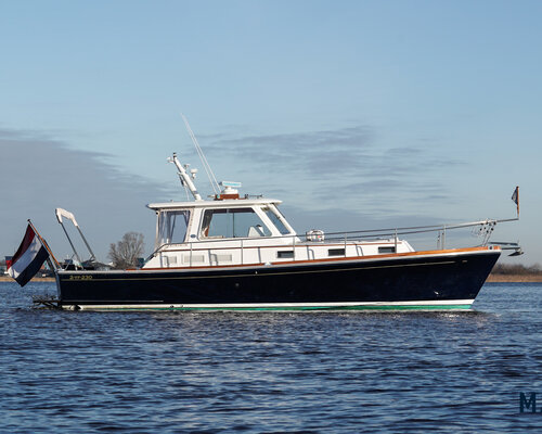 Grand Banks Eastbay 38 HX 'Friday Harbor'